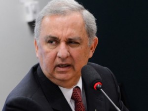 Justiça acha só R$ 4,4 mil em contas de Bumlai