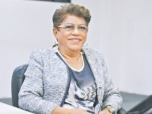 Justiça Eleitoral cassa mandato da vereadora Bá