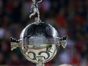 Libertadores: Conmebol mantém final com dois jogos em 2017