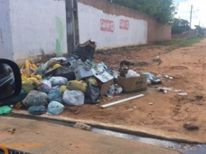 Lixo é alvo de reclamação popular em Barbalha
