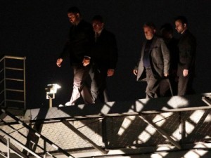 Lula chega a Curitiba para cumprir pena por corrupção e lavagem de dinheiro