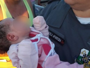 Mãe que abandonou recém-nascido em matagal perto de lago após parto é presa