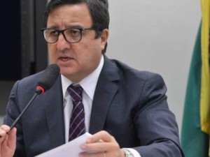 Mais da metade da bancada federal do Ceará trocou de partido