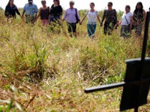 Mais de 100 corpos são achados em fossa clandestina no México