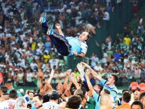 Marcelo Oliveira dedica título à torcida e revela: Prass treinou mais pênaltis