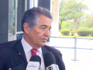 Marco Aurélio defende renúncia de Cunha do comando da Câmara