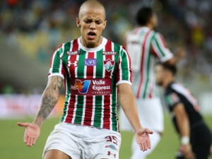 Marcos Júnior lamenta queda do Fluminense e reclama de arbitragem