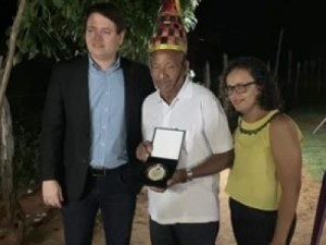 “Mateus Epitácio” recebe a Honraria Legislativa Joaquim Mulato   