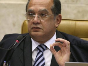 Mendes defende recurso de impugnação do mandato de Dilma