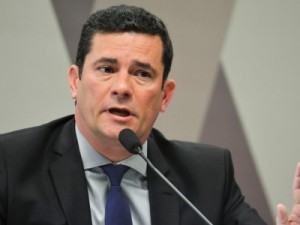 Mensagens sugerem articulação para proteger Moro e evitar tensão com STF, diz jornal