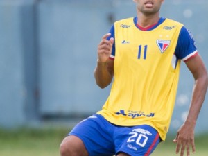 Mesmo com mudanças de técnicos, Pablo permanece como titular do Fortaleza