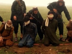 Militantes do Estado Islâmico fazem prisioneiros se ajoelharem sobre bombas antes de detoná-las