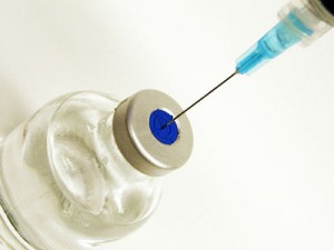 Ministério da Saúde garante eficácia de vacina contra caxumba, sarampo e rubéola