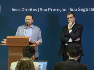 Ministro vê 'vazamento seletivo' e diz que UTC fez 2% das doações a Dilma