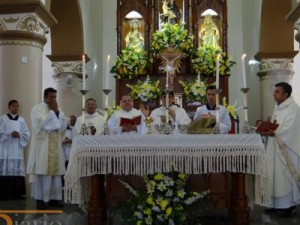Missa marca abertura da festa de Santo Antônio