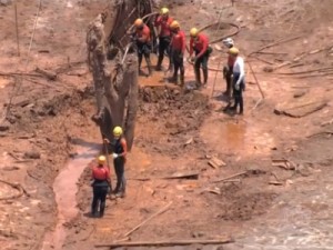 Morador de Mariana perde R$ 60 mil escondidos no colchão