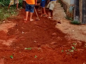 Moradores recuperam estrada para o Pau da Bandeira de Santo Expedito