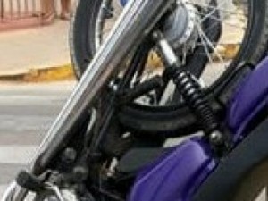 Motoqueiro tenta ultrapassagem e causa acidente em Juazeiro