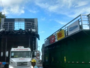 Motorista de trio é eletrocutado durante carnaval em Salvador