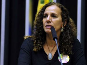 MP que eleva alíquota sobre lucro dos bancos é aprovada na Câmara