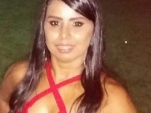 Mulher é morta a tiros pelo ex-companheiro em rua do Crato