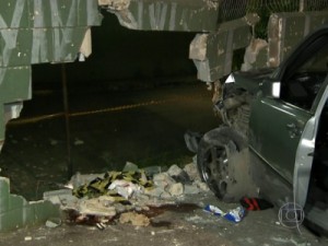 Mulher perde pé após ser atropelada na calçada por motorista embriagado