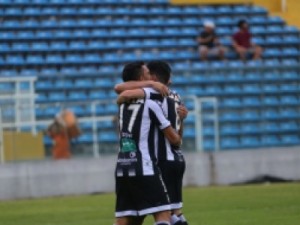 Na estreia de Chamusca, Ceará vence Oeste por 3 a 0 e se recupera