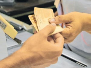 Nada de balas e bombons: Troco tem que ser integral, aprova Assembleia