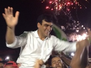 Naumi Amorim é eleito prefeito de Caucaia