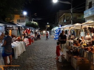 Negócios e músicas abrem a FENAB e o FEMUB