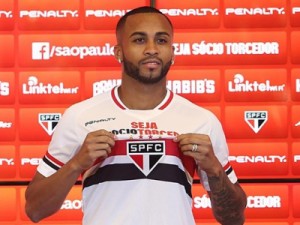 No São Paulo, Wesley diz que vai vibrar "muito" com gol no Palmeiras
