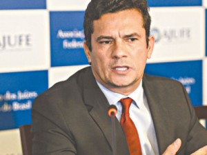 Notícia de delação faz juiz suspender ação