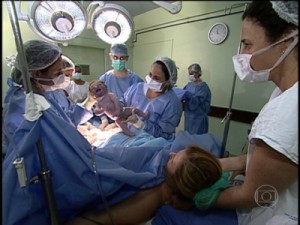 Novas regras para reduzir cesáreas nos planos de saúde entram em vigor