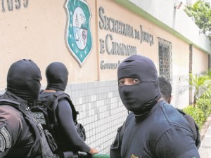 Novo secretário emprega ‘linha dura’ e nega maus-tratos