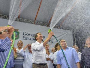 Novo trecho do sistema adutor da Ibiapaba vai beneficiar cerca de 30 mil pessoas em Guaraciaba do Norte