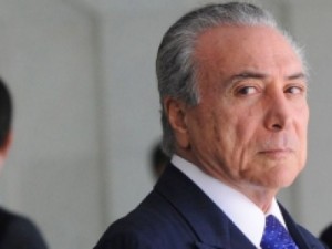 Oposição entrega 2º pedido de impeachment de Temer