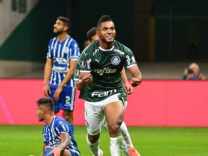 Palmeiras goleia Godoy Cruz com direito a “olé” e avança às quartas de final