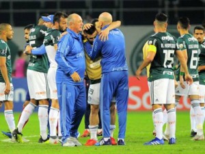 Palmeiras perde para o Cerro, mas avança na Libertadores