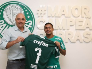 Palmeiras renova contrato com Dudu até o fim de 2023