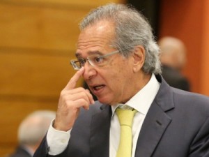 Paulo Guedes pretende fortalecer política de comércio exterior