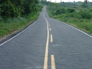 Pavimentação do trecho Dep. Irapuan Pinheiro e Acopiara chega a 62% de execução