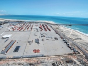 Pecém fecha parceria com Roterdã até agosto