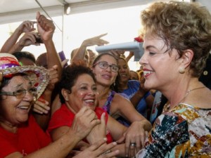 Pedido de impeachment assinado por Hélio Bicudo vira principal arma da oposição