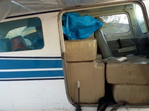 PF apreende avião carregado de droga no interior do Ceará