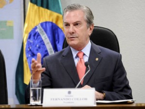 PF cumpre mandado de busca em endereços ligados a Collor