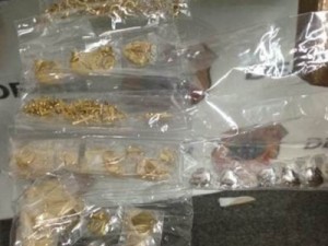 PF prende dupla no Galeão com joias avaliadas em mais de R$ 1 milhão