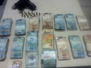 PM é flagrado com R$ 87 mil e Polícia Civil suspeita de relação com o tráfico