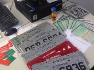 Polícia desarticula bando especialista em roubar e clonar carros no Ceará