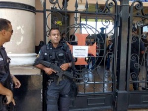 Polícia entra em São Januário atrás de lista de sócios do Vasco