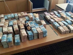 Polícia Federal apreende R$ 3,67 milhões na Operação Politéia